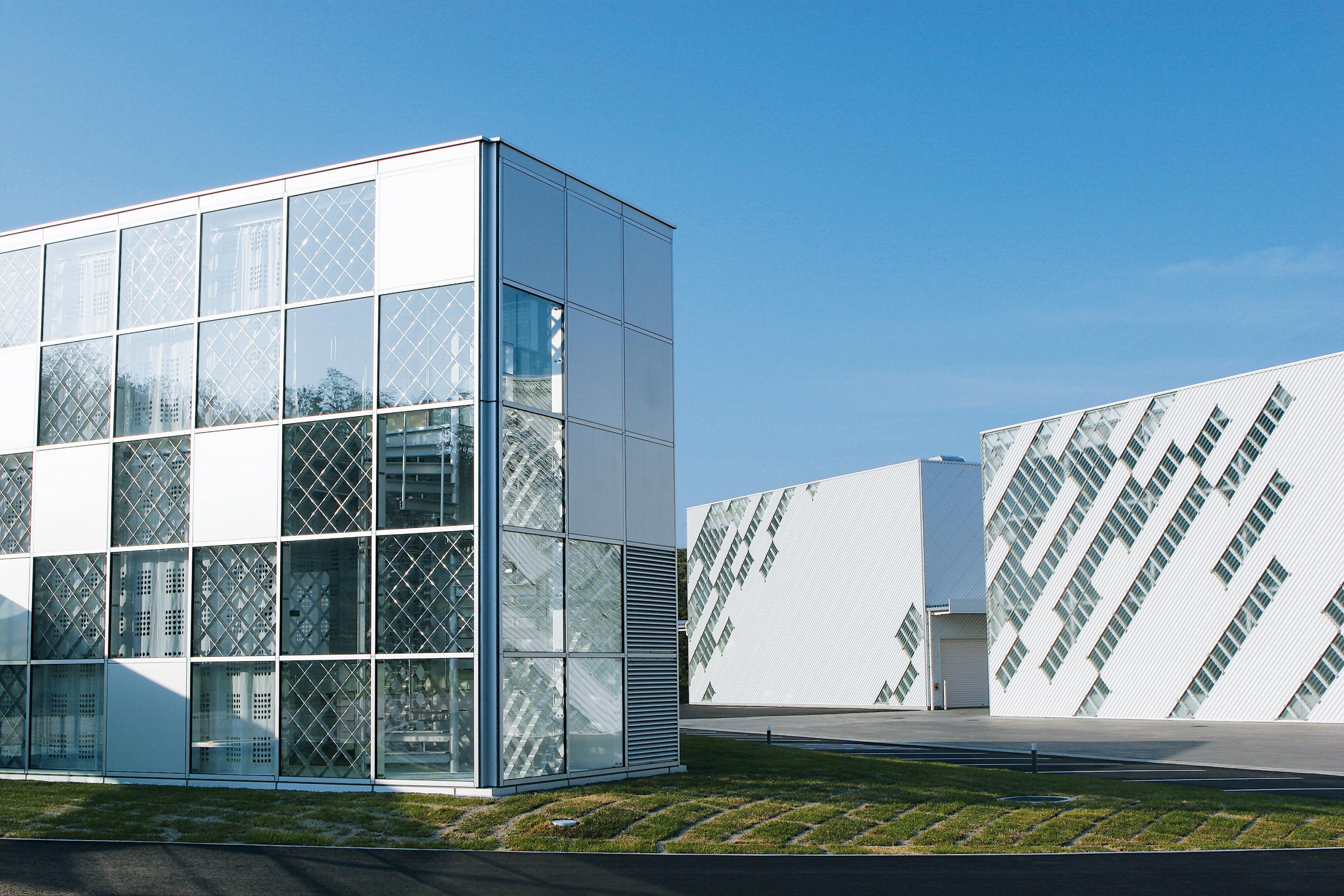 進化するアルミ建築
SUS・福島事業所が竣工
